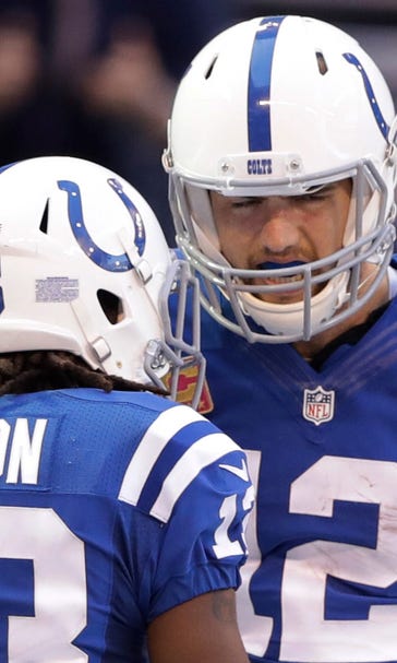 Luck, Hilton lead Colts in win over Bears